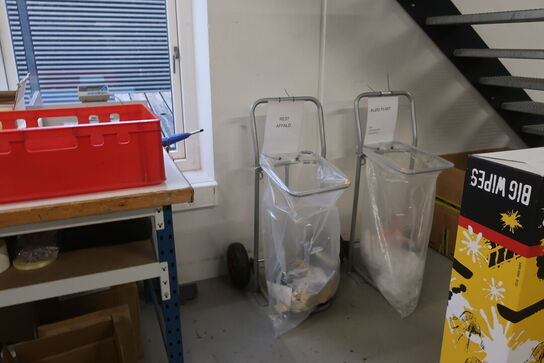 30 fag lagerreoler med indhold