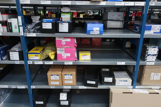 12 fag lagerreol med indhold