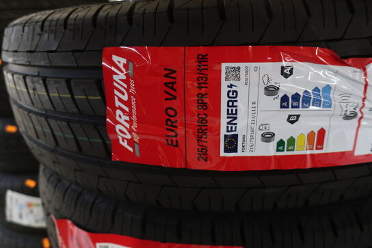 4 stk. dæk 215/75R16C 8PR 113/111R