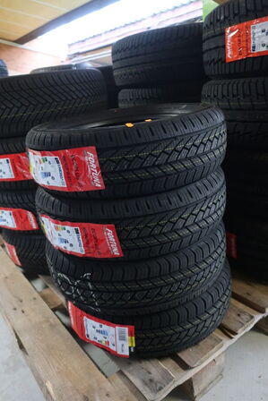 4 stk. dæk FORTUNA 165/60R15 81T XL