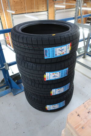 4 stk. dæk SUPERIA 255/45R20 105V XL