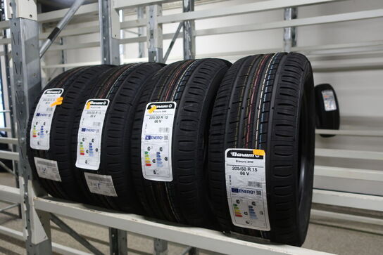 4 stk. dæk BARUM 205/50 R 15 86V