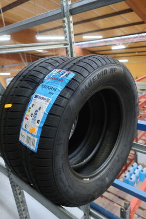 2 stk. dæk SUPERIA 175/70R14 84T