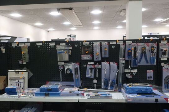 Tænger, slagtoppe, aftrækkere m.v. 