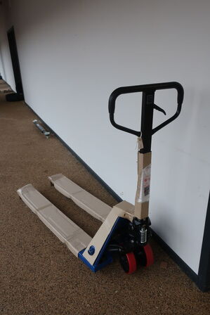 Palleløfte 2500 kg. 