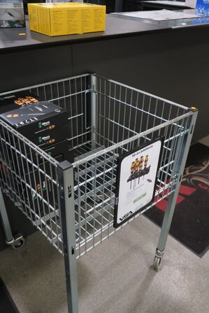 7 sæt skruetrækkere WERA samt vogn