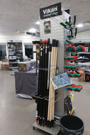 Bøster m.v samt reol VIKAN 