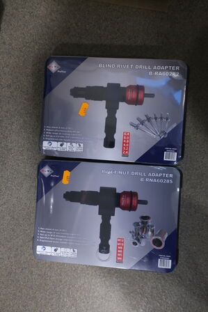 2 stk. nittepistoler BATO 