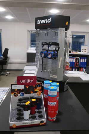 Målebånd, ligthere m.v. 