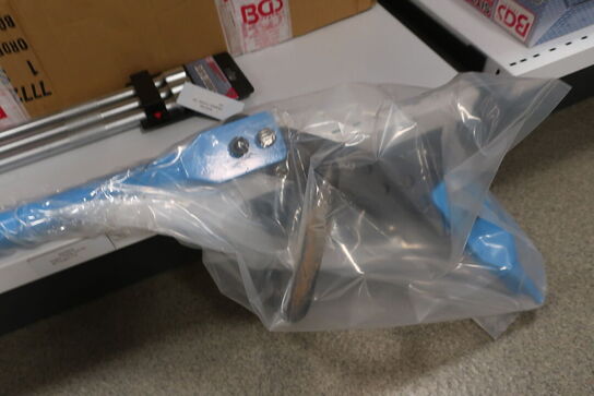 Brækstang, forlængetoppe samt aftrækker 