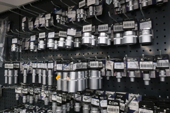 Diverse toppe på tavle BATO 