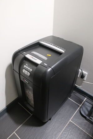 Makulator REXEL 250x