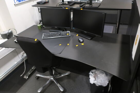 El. hæve/sænke skrivebord med indhold samt kontorstol 