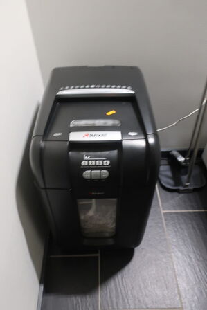 Makulator REXEL 250x