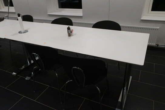 6 stk. borde samt 34 stk. stole GLOBUS 