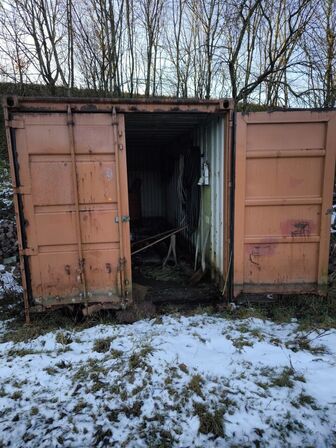 20 fods container med indhold