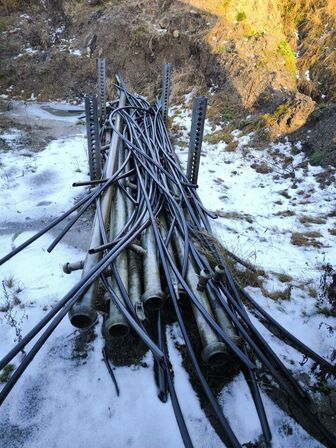 Stativ med div. Slanger samt rør