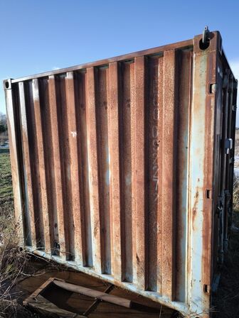 10 fods container med indhold