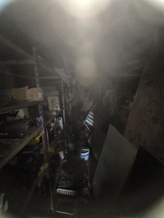 40 fods container med stiger, varelager, div. Værktøj m.m.