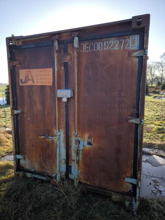 10 fods container med indhold