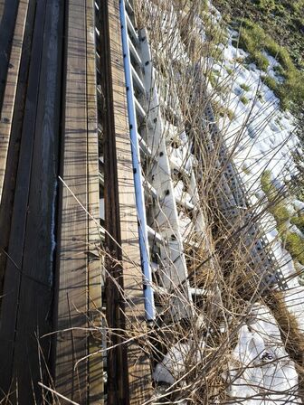 Div. Stiger, træ, dele til stillads m.m.