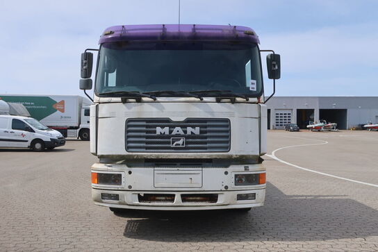 Lastbil m. kran MAN FE-360A