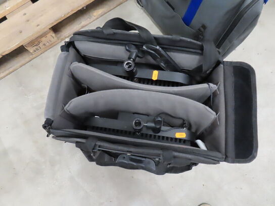 2 stk. LED lamper i taske