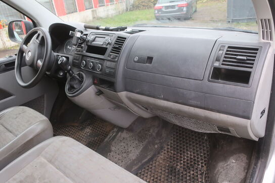 Varebil VOLKSWAGWEN transporter kasseveogn 2,0 tdi