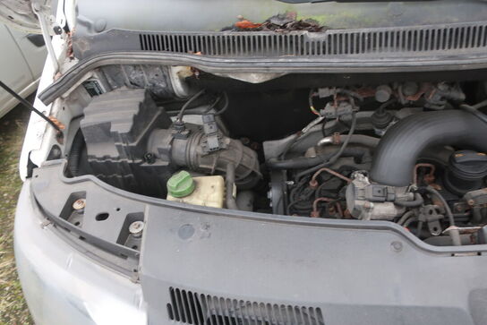 Varebil VOLKSWAGEN TRANSPOTER 2.0 TDI KORT BM 114 HK