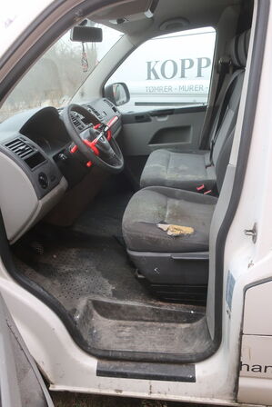 Varebil VOLKSWAGEN TRANSPOTER 2.0 TDI KORT BM 114 HK