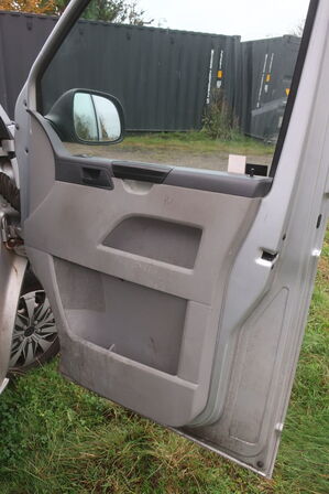 Varebil VOLKSWAGWEN transporter kasseveogn 2,0 tdi