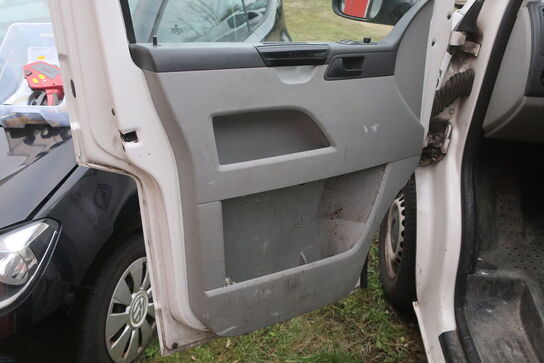 Varebil VOLKSWAGEN TRANSPOTER 2.0 TDI KORT BM 114 HK