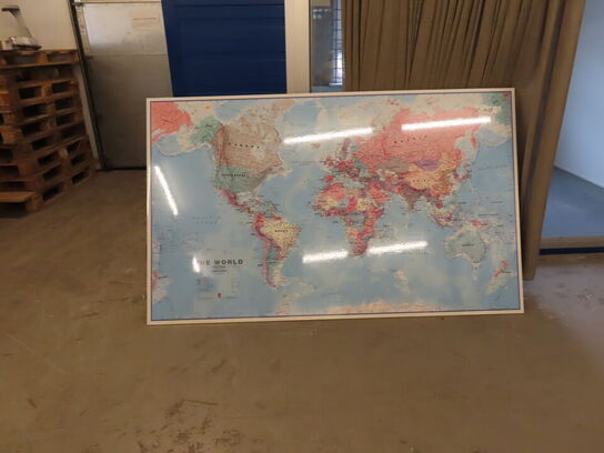 Verdenskort på plade 240x120cm