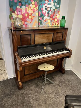 Klaver - Hornung & Møller, Klaverstol # Billeder & Vaser