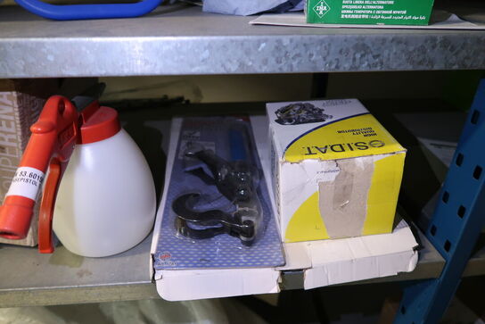 3 fag lagerreoler med div. Reservedele (endoskop medfølger ikke)