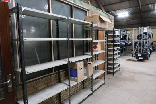 4 fag lagerreol med indhold