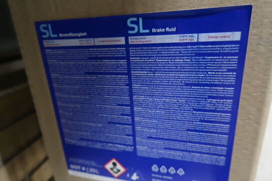 4 fag lagerreol med indhold