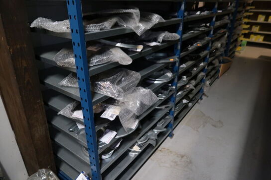 3 fag lagerreoler uden indhold