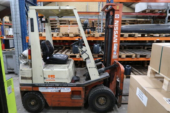 Gastruck NISSAN PHO1A15U