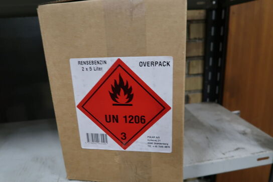 4 fag lagerreol med indhold