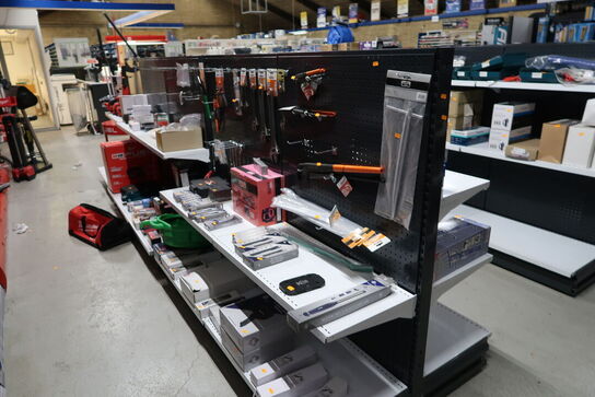 Butiksinventar uden indhold