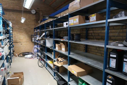 10 fag lagerreoler uden indhold