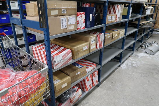 12 fag lagerreoler med indhold