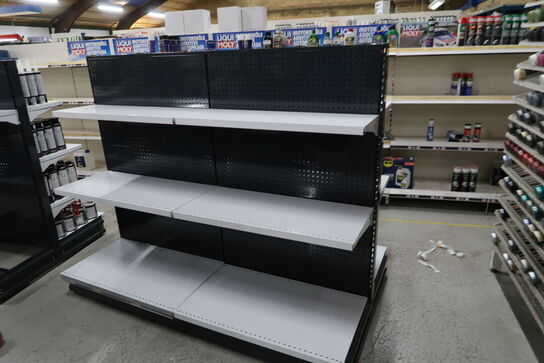 2 stk. butiksinventar uden indhold