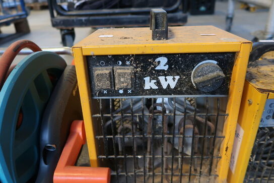 2 stk. varmeovne og slangeopruller med vandslange