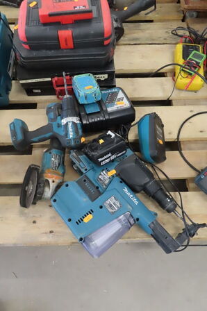 4 stk. Akku-værktøj MAKITA