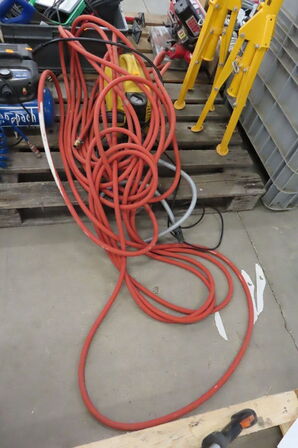 Trykprøvepumpe REMS