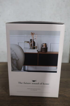 Højttaler/bordlampe LEMUS Nova Walnut