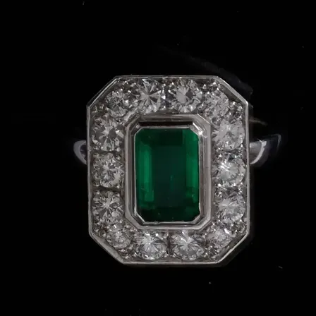 Smarargd - diamant ring i 18 kt guld vægt 18,6 gram