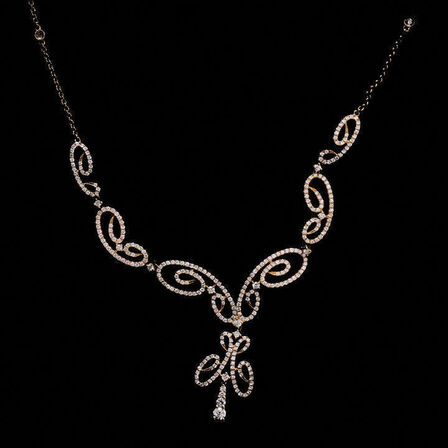 Halskæde med diamanter